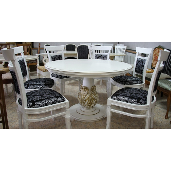 Большой круглый стол на одной ножке