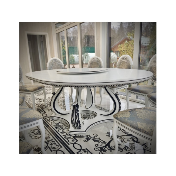 Большой круглый стол с менажницей