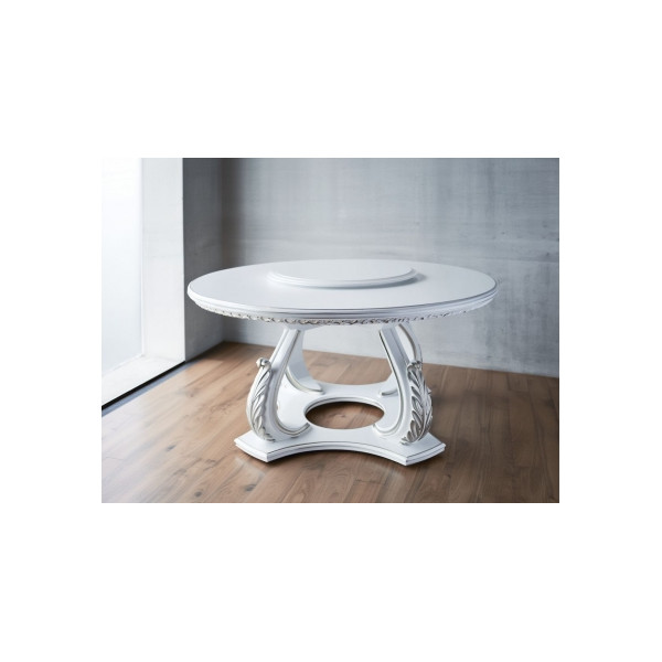 Большой круглый стол с менажницей