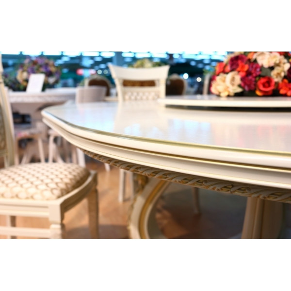 Большой круглый стол с менажницей